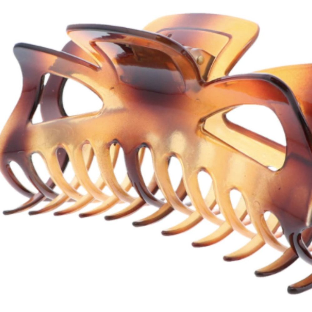 Brown hair claw